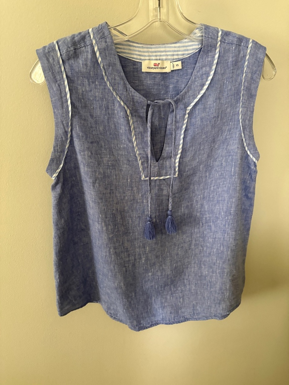 Vineyard Vines Blue Sleeveless Tie-Front Chambray Tank